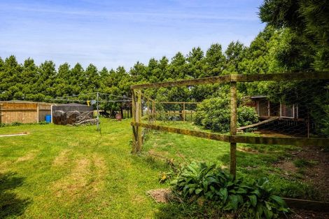 Photo of property in 244 Maata Road, Eltham, 4398