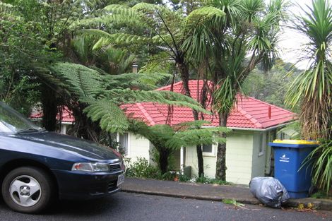 Photo of property in 12 Tainui Road, Titirangi, Auckland, 0604