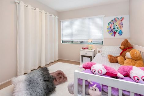 Photo of property in 3/82 Ridge Road, Howick, Auckland, 2014