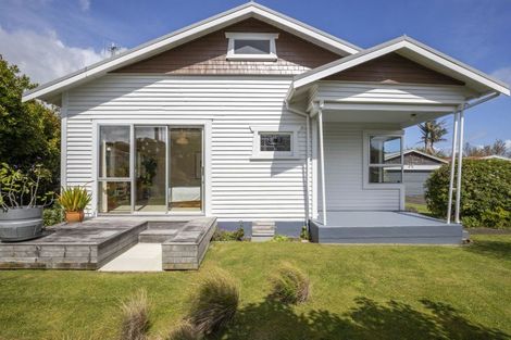 Photo of property in 5 Harris Street, Waitara, 4320