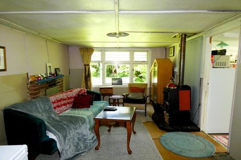 Photo of property in 72 Snodgrass Road, Westport, 7892