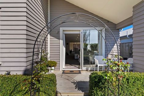 Photo of property in 17 Pounamu Place, Pegasus, 7612