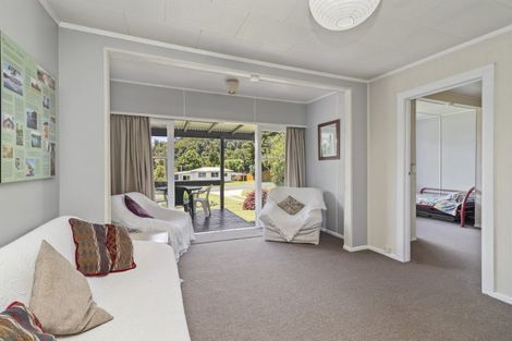 Photo of property in 18 Oxford Road, Lake Rotoma, Rotorua, 3074
