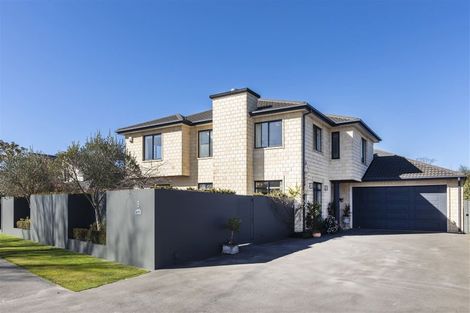 Photo of property in 5 Elmwood Road, Strowan, Christchurch, 8052