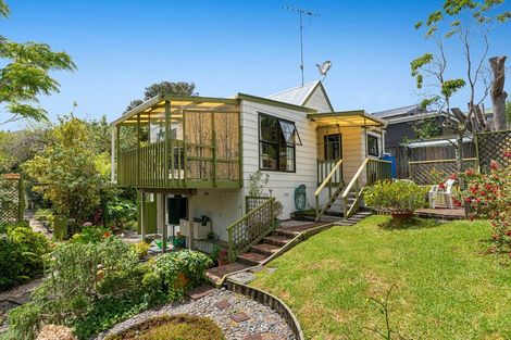 Photo of property in 35 Gerontius Lane, Snells Beach, 0920