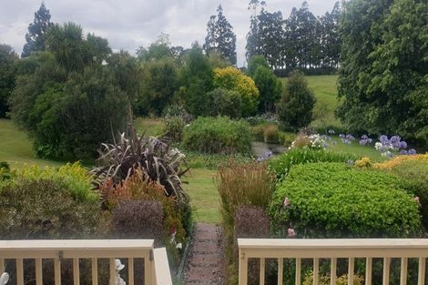 Photo of property in 21 Awaroa Stream Drive, Waiuku, 2123