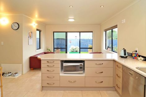 Photo of property in 1 Kereru Close, Halfway Bush, Dunedin, 9010
