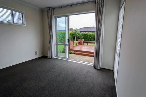 Photo of property in 12 Aro Mato Place, Huapai, Kumeu, 0810