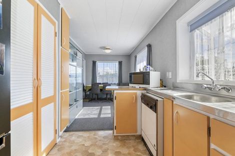 Photo of property in 14 Fenruss Street, Fairy Springs, Rotorua, 3015