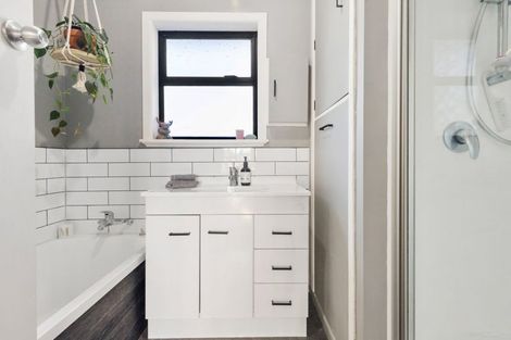 Photo of property in 391 Waiuku-otaua Road, Waiuku, 2682