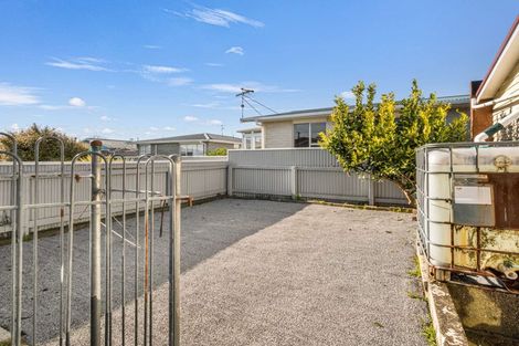 Photo of property in 2 Winchester Street, Levin, 5510