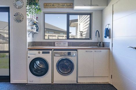 Photo of property in 18 Wai Terrace, Wharewaka, Taupo, 3330