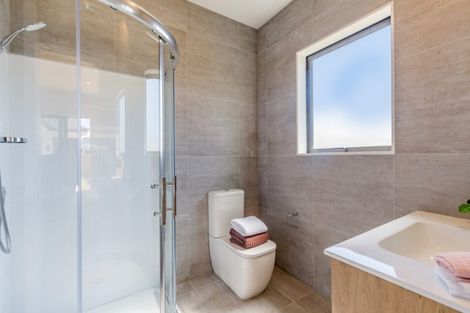 Photo of property in 4 Konoba Avenue, Kumeu, 0810