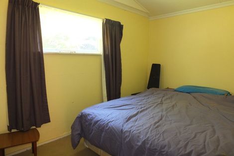 Photo of property in 4 Punga Street, Tangimoana, 4822