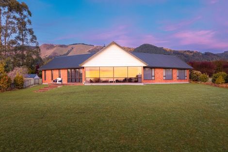 Photo of property in 91 Garlands Road, Waimate, 7979