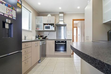 Photo of property in 23 Linwood Avenue, Forrest Hill, Auckland, 0620