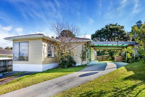 Photo of property in 15 Yule Place, Massey, Auckland, 0614