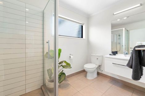 Photo of property in 12 Fermi Lane, Papakura, 2110