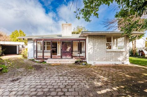 Photo of property in 95 Ruamahanga Crescent, Terrace End, Palmerston North, 4410