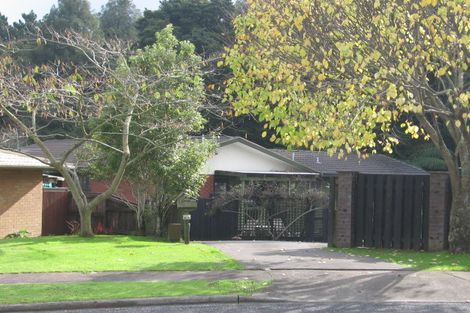 Photo of property in 15 Idesia Place, Totara Heights, Auckland, 2105