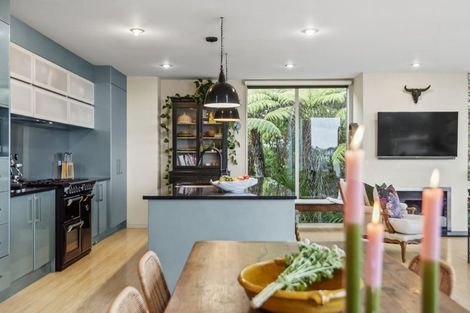 Photo of property in 42 Bayview Road, Browns Bay, Auckland, 0630