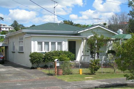 Photo of property in 3 Tennyson Street, Northcote Point, Auckland, 0627