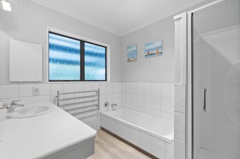 Photo of property in 11 Tiffiney Place, Chartwell, Hamilton, 3210