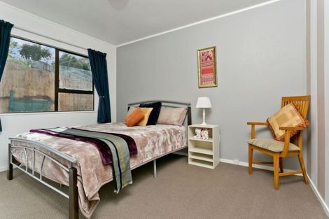 Photo of property in 2/59a Target Road, Totara Vale, Auckland, 0629