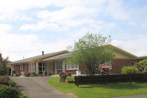 Photo of property in 4 Petrie Street, Pomare, Rotorua, 3015