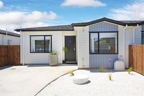 Photo of property in 9 Tuuhura Road, Pukekohe, 2120