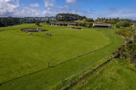 Photo of property in 135b Hutchinson Road, Helensville, 0875