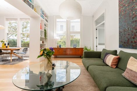 Photo of property in 18 Austin Street, Mount Victoria, Wellington, 6011