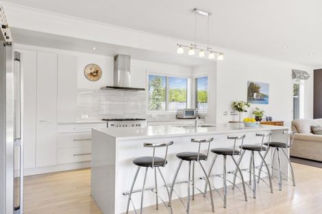 Photo of property in 25 Magnolia Rise, Waipahihi, Taupo, 3330