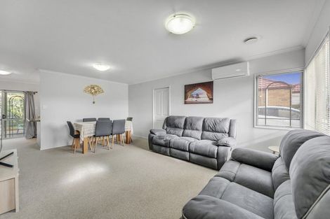 Photo of property in 3 Drummond Drive, Ranui, Auckland, 0612