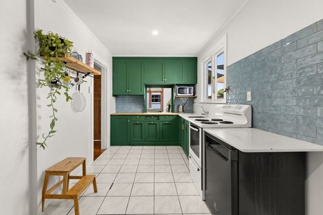 Photo of property in 116a Stortford Street, Saint Leonards, Hastings, 4120