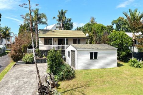 Photo of property in 129 Durrant Drive, Whangamata, 3620