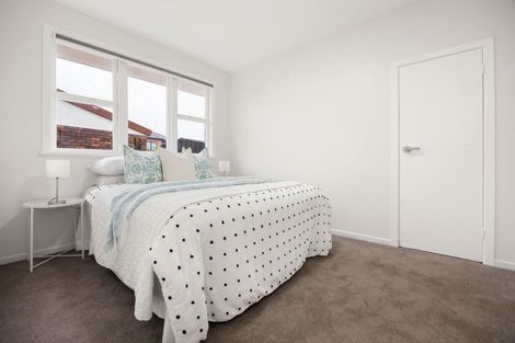 Photo of property in 35 Sandwich Road, St Andrews, Hamilton, 3200