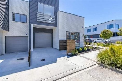Photo of property in 9 Weta Road, Hobsonville, Auckland, 0616