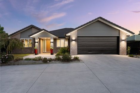 Photo of property in 18 Stableford Drive, Pyes Pa, Tauranga, 3112