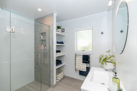 Photo of property in 23 Oxford Street, Fairfield, Hamilton, 3214