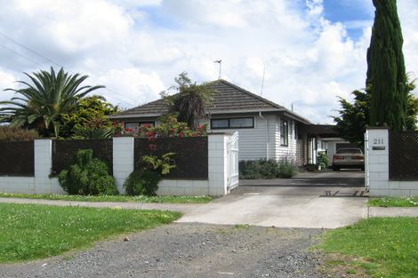 Photo of property in 211 Puhinui Road, Papatoetoe, Auckland, 2025