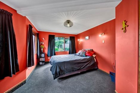 Photo of property in 12 Russell Drive, Oakura, 4314