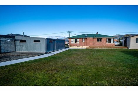 Photo of property in 11 Rugby Street, Waimate, 7924