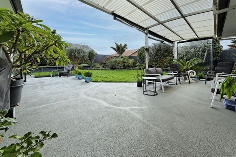 Photo of property in 27 Maurice Borich Place, Henderson, Auckland, 0610