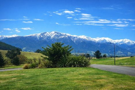 Photo of property in 35 Knowles Crescent, Kaikoura Flat, Kaikoura, 7371