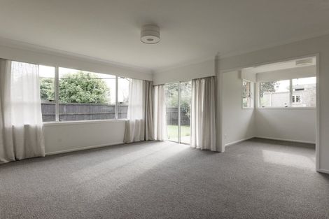 Photo of property in 18 Captain Scott Road, Glen Eden, Auckland, 0602