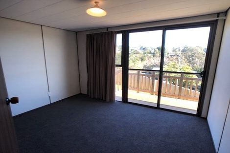 Photo of property in 213a Golf Road, Titirangi, Auckland, 0604