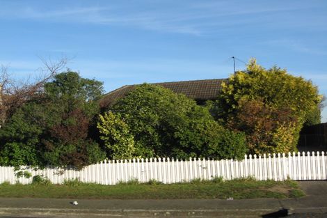 Photo of property in 75 Bower Avenue, New Brighton, Christchurch, 8083