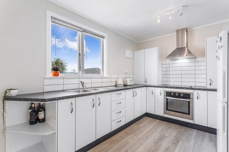 Photo of property in 14 Tapu Road, Huapai, Kumeu, 0810