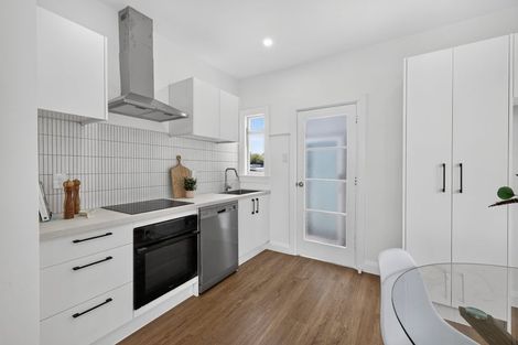 Photo of property in 154 Wainoni Road, Avondale, Christchurch, 8061